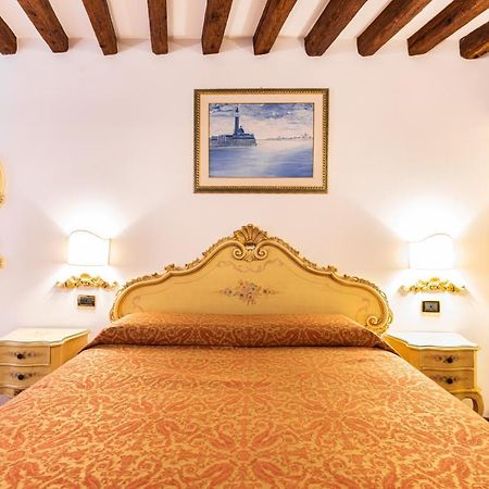 Apartament Ca' Pinelli Wenecja Zewnętrze zdjęcie