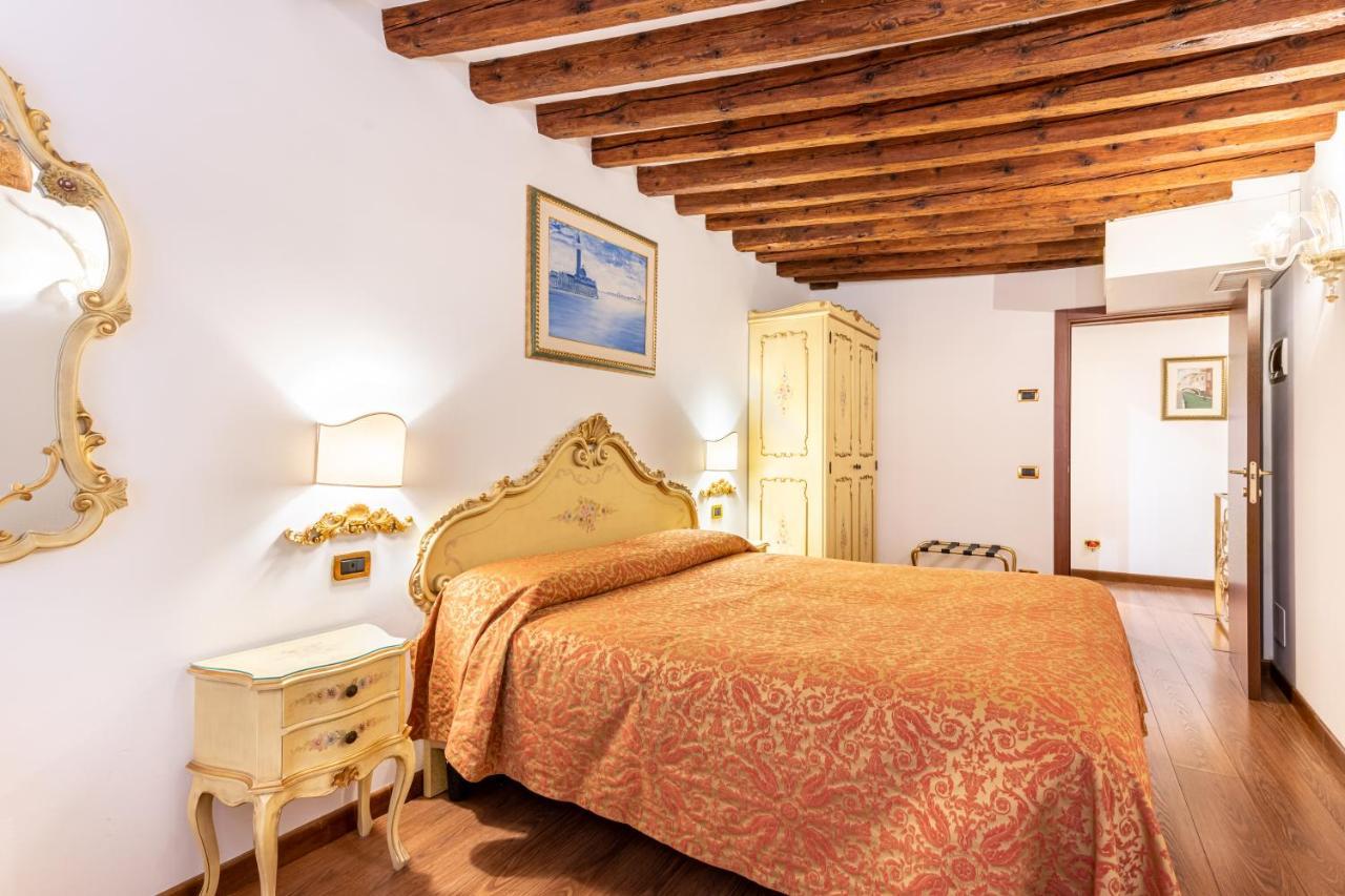 Apartament Ca' Pinelli Wenecja Zewnętrze zdjęcie