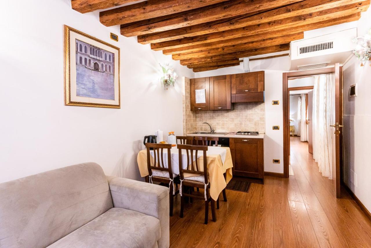 Apartament Ca' Pinelli Wenecja Zewnętrze zdjęcie