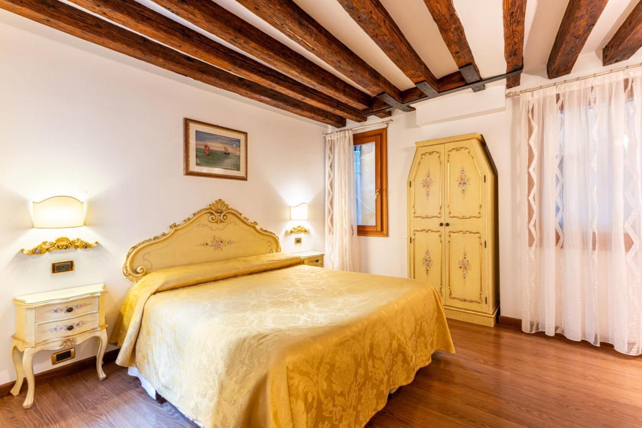 Apartament Ca' Pinelli Wenecja Zewnętrze zdjęcie